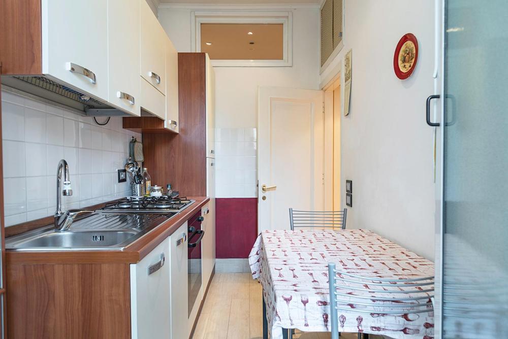 Tiberina Apartments - Rome Trastevere Экстерьер фото